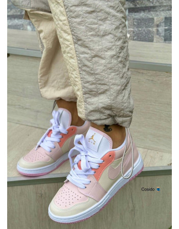 NIKE DAMA