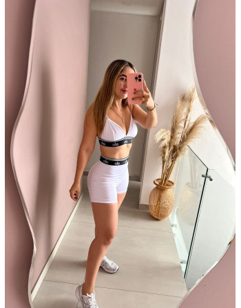 CONJUNTO CARMÍN